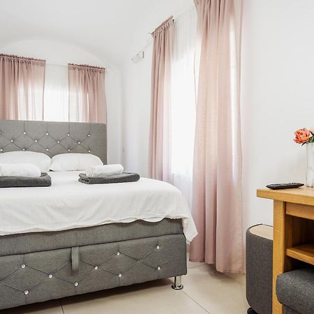 Hotel Siska リュブリャナ エクステリア 写真
