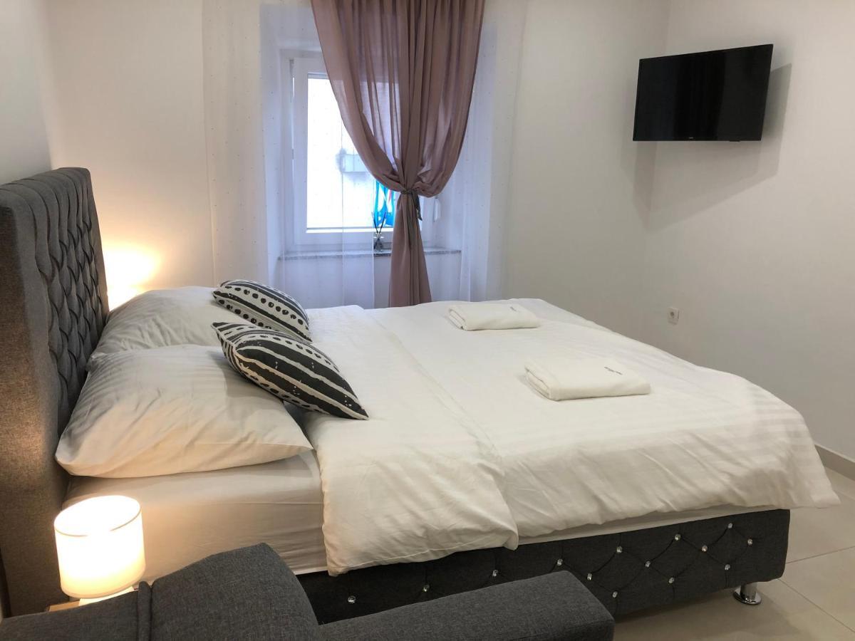 Hotel Siska リュブリャナ エクステリア 写真